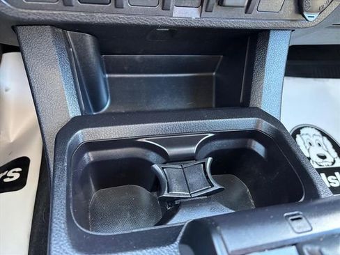 Used 2023 Toyota Tacoma SR image 17