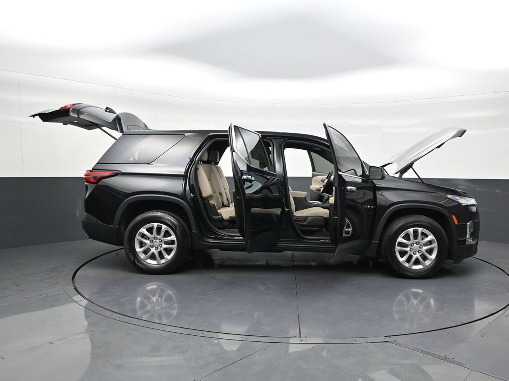 Used 2024 Chevrolet Traverse LS FWD image 26