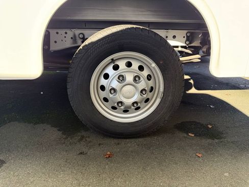 New 2024 Ford Transit 350 w/ Interior Upgrade Package image 12