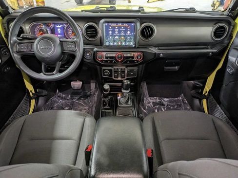 Certified 2023 Jeep Gladiator Sport AWD/4WD image 12