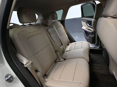 Used 2023 Lincoln Corsair Reserve image 41