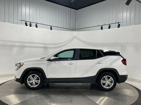 Used 2023 GMC Terrain SLE FWD image 14