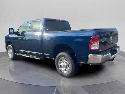 Used 2024 RAM 2500 Tradesman w/ Chrome Appearance Group AWD/4WD image 3