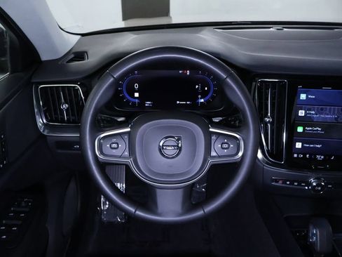 Used 2024 Volvo S60 B5 Core image 20