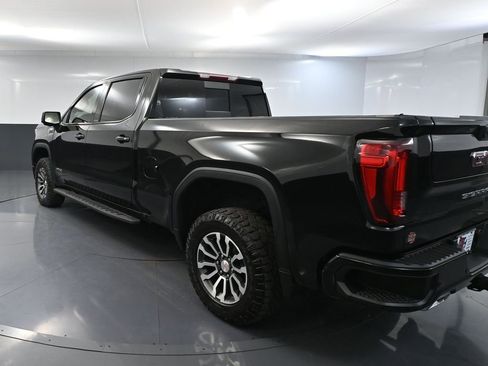 Used 2022 GMC Sierra 1500 AT4 w/ AT4 Premium Package AWD/4WD image 9