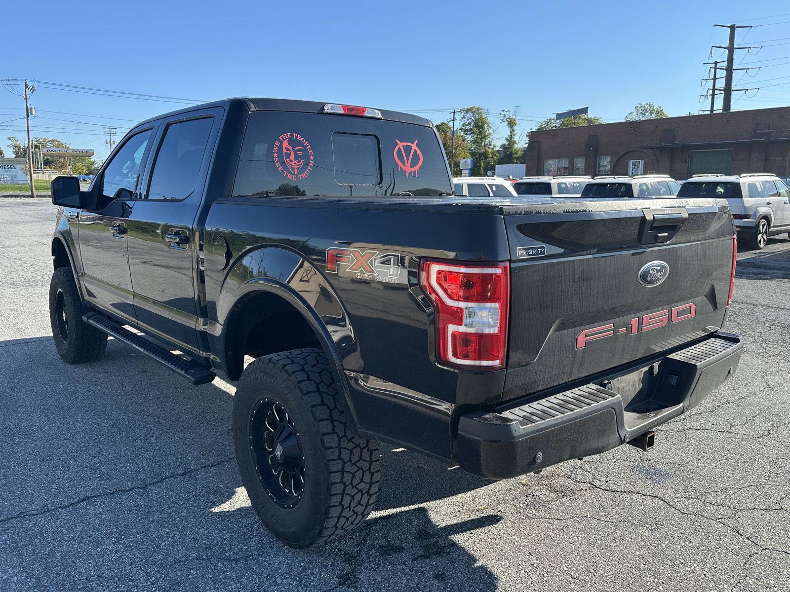 Used 2018 Ford F150 XLT w/ Equipment Group 302A Luxury AWD/4WD image 6
