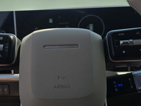 Used 2024 Hyundai Santa Fe Limited AWD/4WD image 12