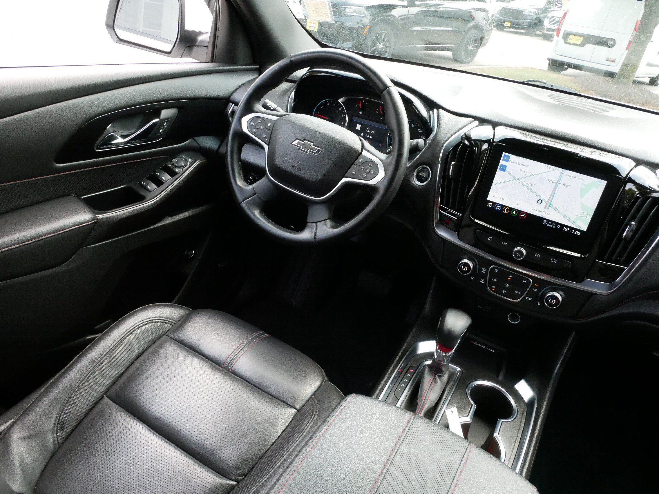 Used 2023 Chevrolet Traverse RS AWD/4WD image 9