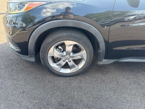 Used 2020 Honda HR-V LX image 18