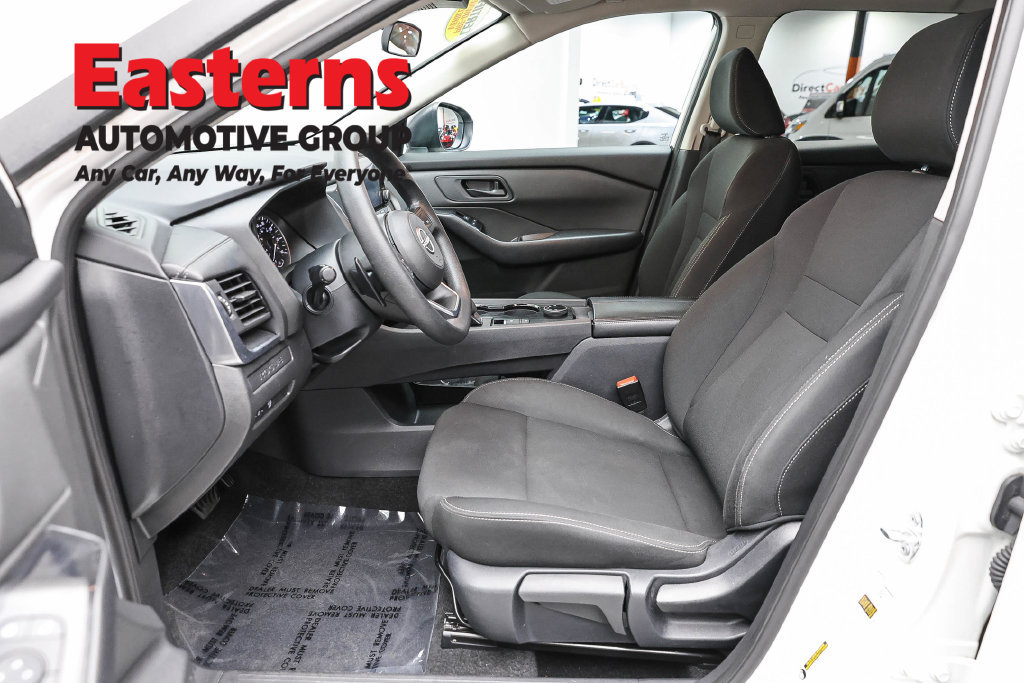 Used 2024 Nissan Rogue S AWD/4WD image 15