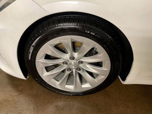 Used 2019 Tesla Model S 100D image 13