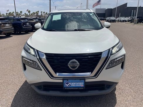 Certified 2021 Nissan Rogue SV w/ Premium Package FWD image 2