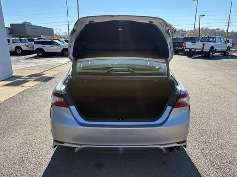 Used 2024 Toyota Camry SE image 27