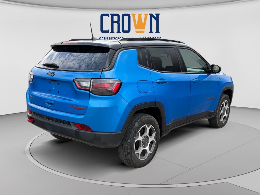 Used 2022 Jeep Compass Trailhawk w/ Trailhawk Elite Group AWD/4WD image 3