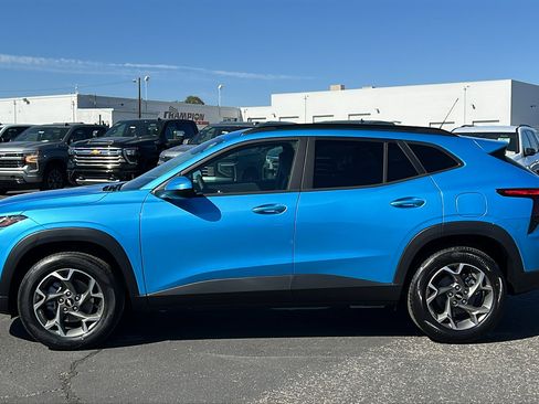 New 2026 Chevrolet Trax LT w/ LT Convenience Package image 8