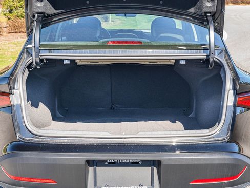 New 2026 Kia K4 FWD image 11