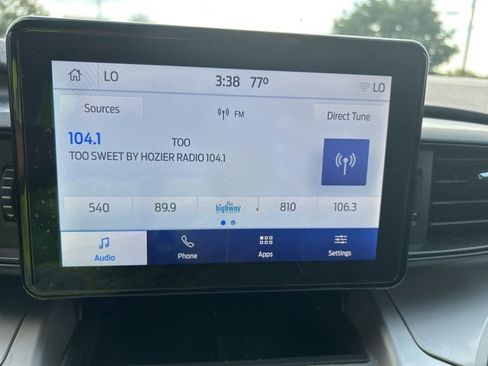 Used 2022 Ford Explorer XLT w/ Class IV Trailer Tow Package image 20