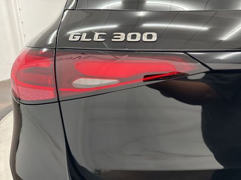 New 2026 Mercedes-Benz GLC 300 image 11