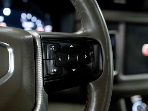 Used 2023 GMC Yukon XL Denali AWD/4WD image 55