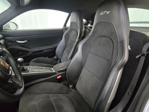 Certified 2020 Porsche 718 Cayman GT4 image 5