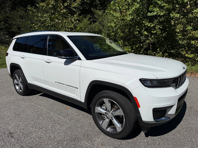 Used 2021 Jeep Grand Cherokee L Limited w/ Trailer Tow Group (B) AWD/4WD image 4