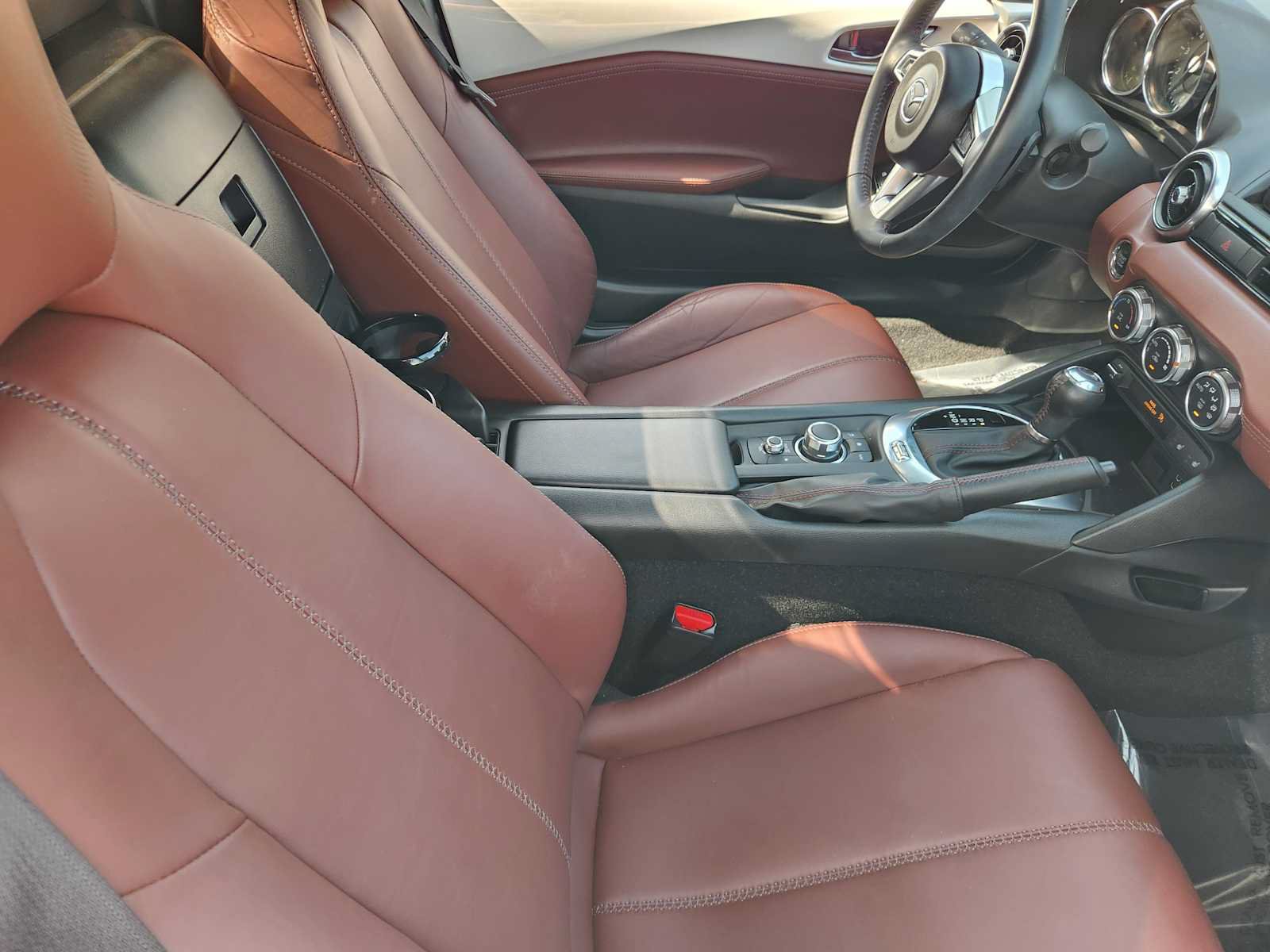 Used 2019 MAZDA MX-5 Miata RF Grand Touring RWD image 15