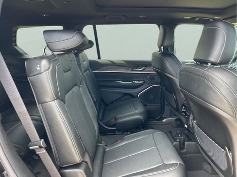 New 2026 Jeep Grand Cherokee L Limited AWD/4WD image 12
