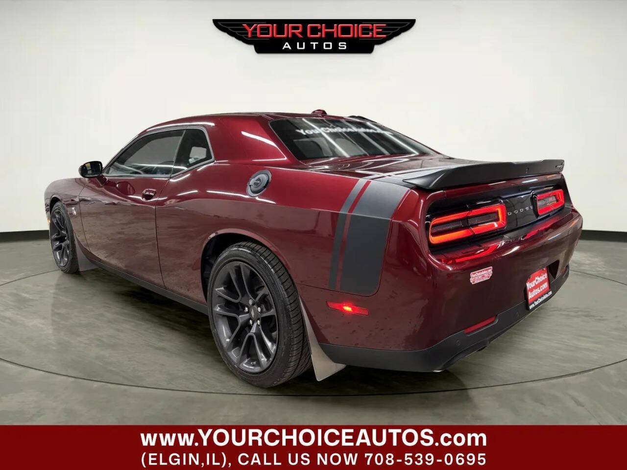 Used 2022 Dodge Challenger R/T Scat Pack w/ Driver Convenience Group RWD image 4