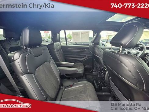 Used 2025 Jeep Grand Cherokee L Altitude image 31