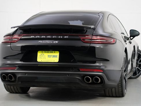 Used 2018 Porsche Panamera 4S w/ Premium Package Plus image 5