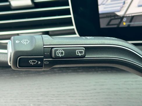 Used 2025 Mercedes-Benz GLE 450e GLE 450e image 41