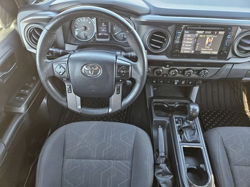 Used 2019 Toyota Tacoma TRD Off-Road w/ Technology Package image 26