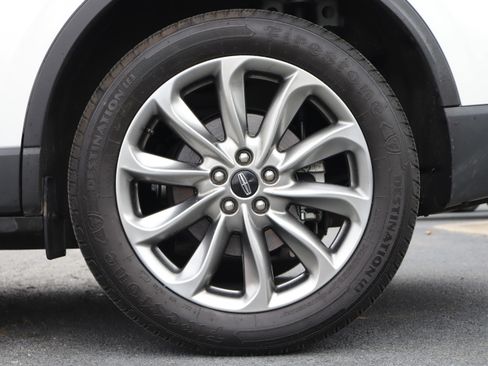 Used 2020 Lincoln Corsair FWD w/ Premium Package image 6