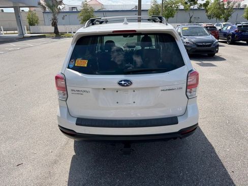 Used 2018 Subaru Forester 2.5i Premium image 6