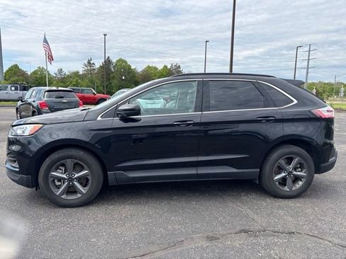 Used 2022 Ford Edge SEL w/ Sport Appearance Package AWD/4WD image 2