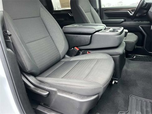 Used 2024 Chevrolet Silverado 3500 LT image 26