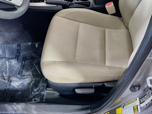 Used 2014 Toyota Corolla LE w/ Driver Convenience Package FWD image 19