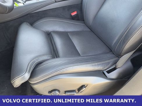 Certified 2025 Volvo XC90 T8 Ultra image 29