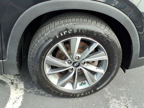 Used 2019 Hyundai Santa Fe SEL image 11