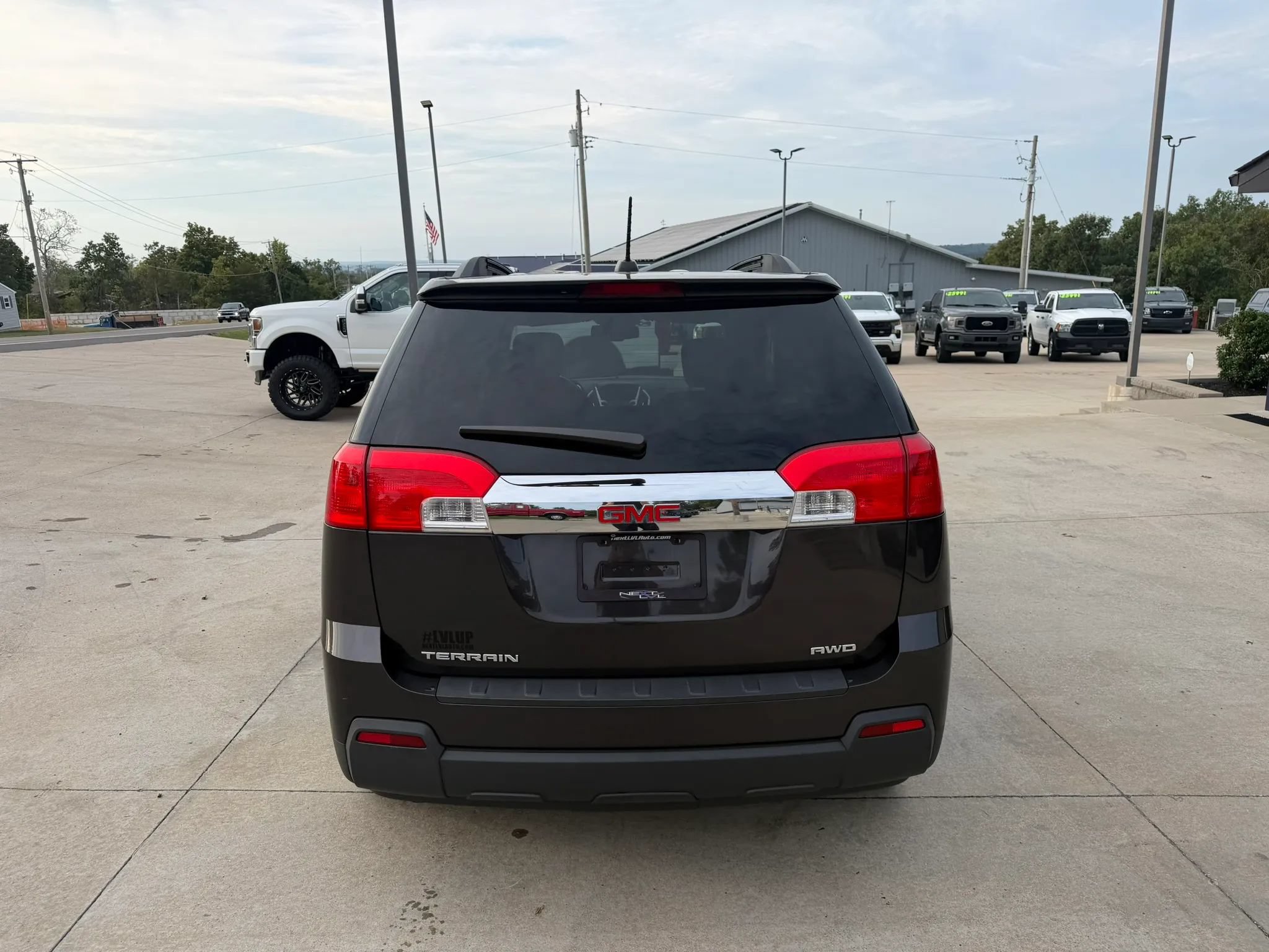 Used 2015 GMC Terrain SLE w/ Convenience Package AWD/4WD image 8