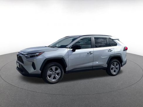 Used 2025 Toyota RAV4 LE image 8