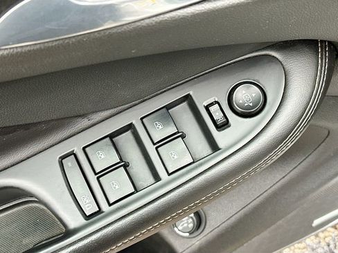 Used 2016 Buick Envision Premium image 19