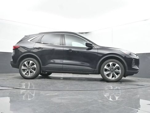 Used 2024 Ford Escape Platinum AWD/4WD image 24