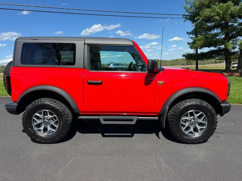 Used 2023 Ford Bronco Badlands AWD/4WD image 7