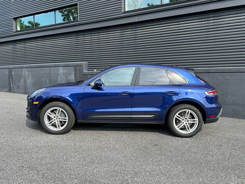 Certified 2026 Porsche Macan AWD/4WD image 2