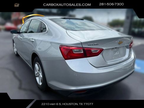 Used 2022 Chevrolet Malibu LS FWD image 3