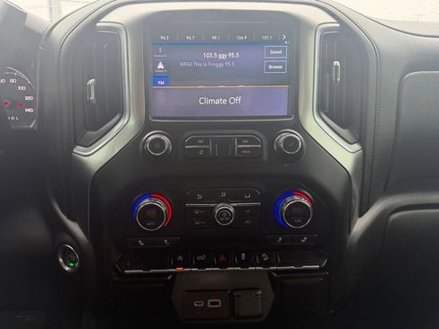 Used 2019 Chevrolet Silverado 1500 RST AWD/4WD image 26