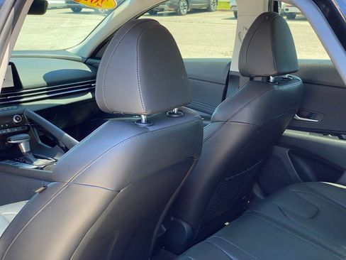 Used 2024 Hyundai Elantra Limited FWD image 28