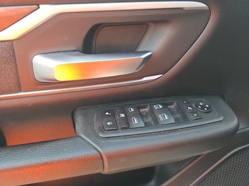 Used 2020 RAM 1500 Big Horn AWD/4WD image 14