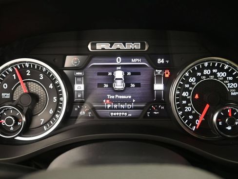 Used 2023 RAM 1500 Big Horn AWD/4WD image 33